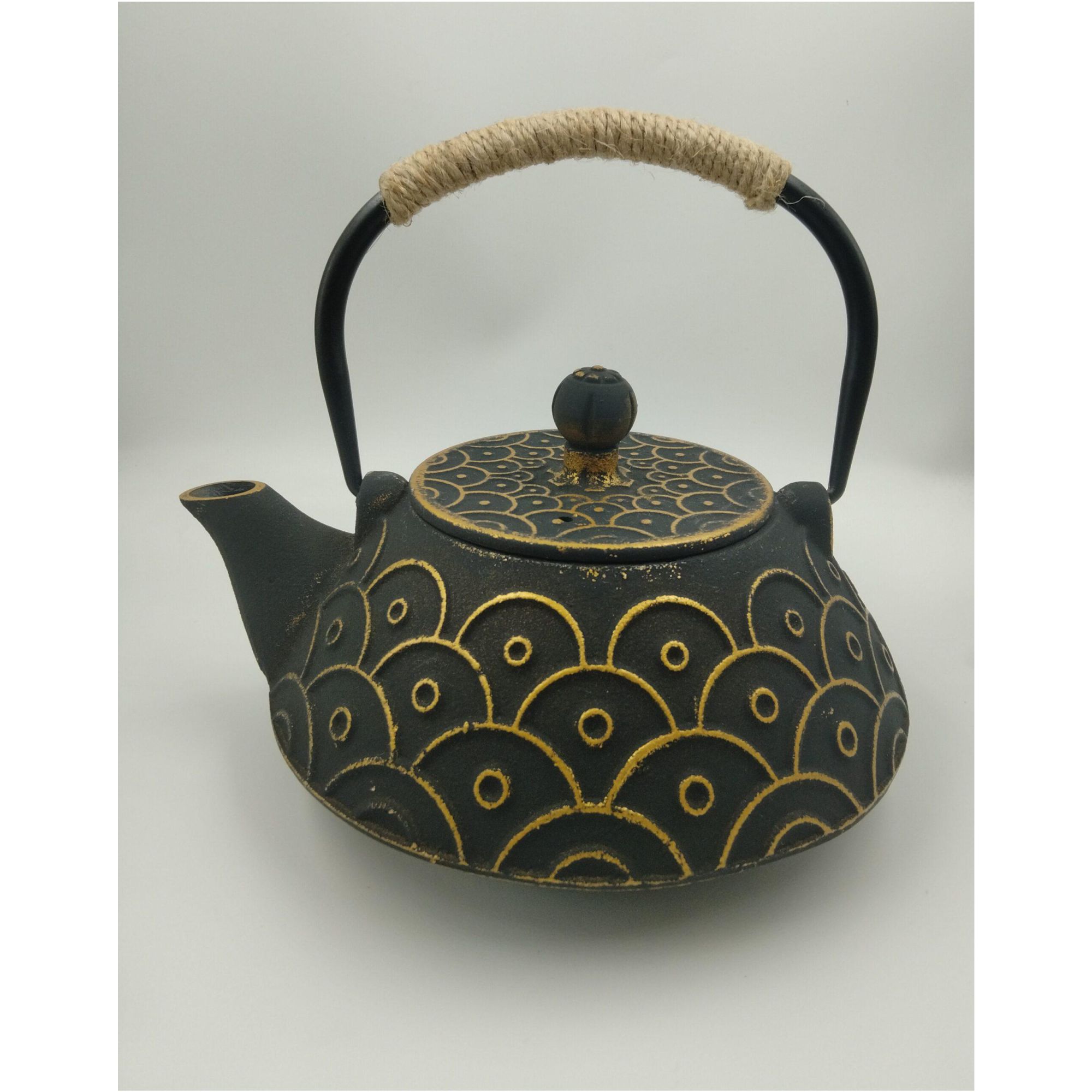 Cast iron Pot